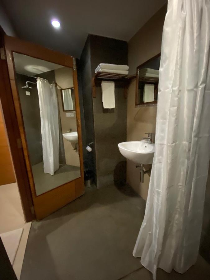 Wild Orchid Hotel Kala Pathar Beach Ngoại thất bức ảnh